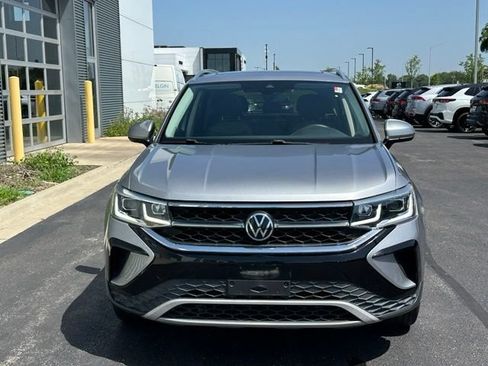 Used 2022 Volkswagen Taos SEL AWD/4WD image 2
