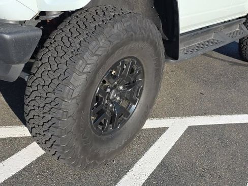 Used 2024 Ford Bronco Raptor w/ Interior Carbon Fiber Pack 6 AWD/4WD image 9