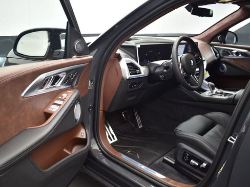 Used 2026 BMW XM Label Red image 11