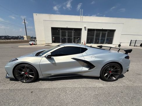 Used 2024 Chevrolet Corvette Stingray Coupe w/ 1LT RWD image 2