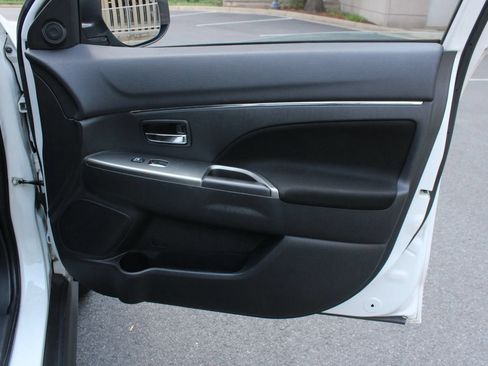 Used 2021 Mitsubishi Outlander Sport SE AWD/4WD image 26