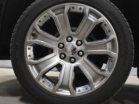 Used 2018 GMC Sierra 1500 Denali w/ Denali Ultimate Package AWD/4WD image 32