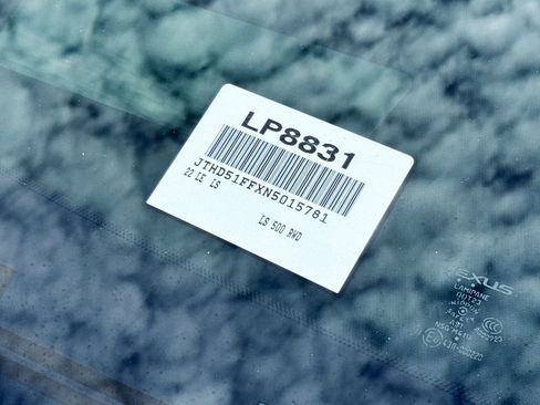 Used 2022 Lexus LS 500 w/ Interior Upgrade Package image 17