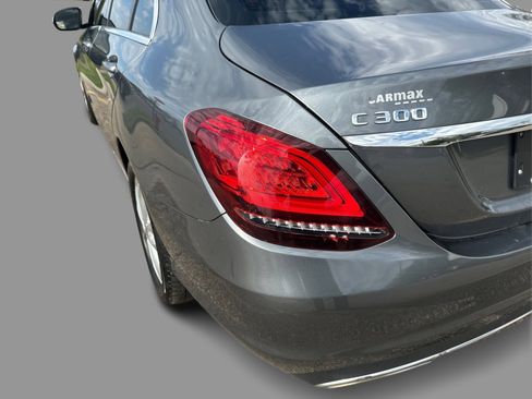 Used 2019 Mercedes-Benz C 300 4MATIC Sedan image 39
