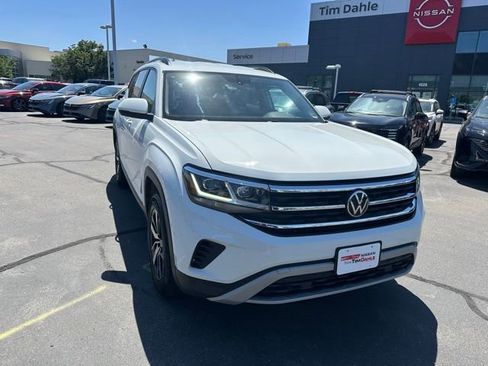 Used 2023 Volkswagen Atlas SE FWD image 3
