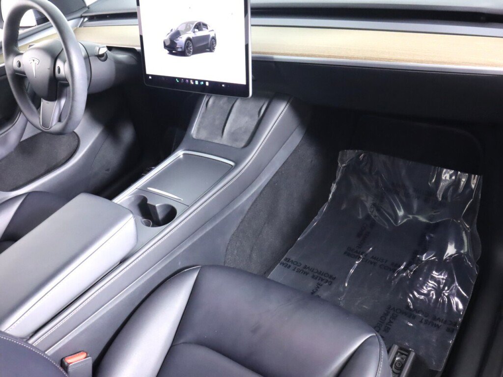 Used 2023 Tesla Model Y Long Range AWD/4WD image 38