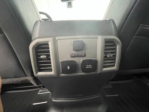 Used 2018 Ford F150 Raptor w/ Equipment Group 802A Luxury AWD/4WD image 12
