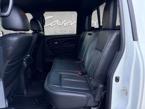 Used 2019 Nissan Titan SL w/ Midnight Edition image 22