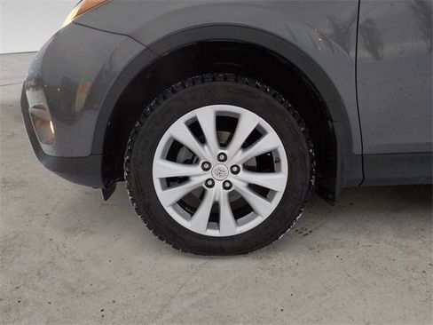 Used 2014 Toyota RAV4 Limited image 14