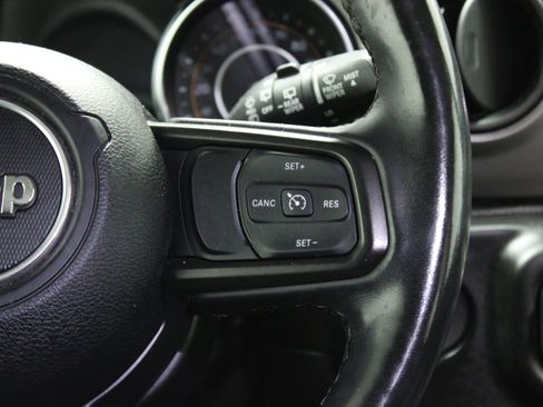 Used 2022 Jeep Wrangler Sport image 20