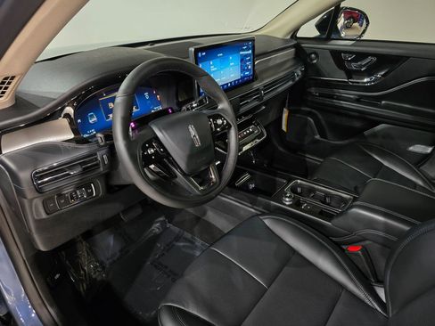 New 2025 Lincoln Corsair Reserve w/ Equipment Group 202A image 14