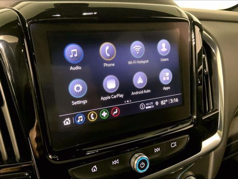 Used 2023 Chevrolet Traverse LT FWD image 6