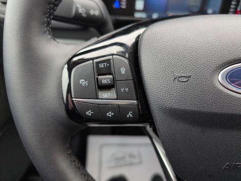 Used 2024 Ford Escape SE image 21