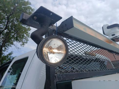 Used 2011 Ford F250 XL AWD/4WD image 46