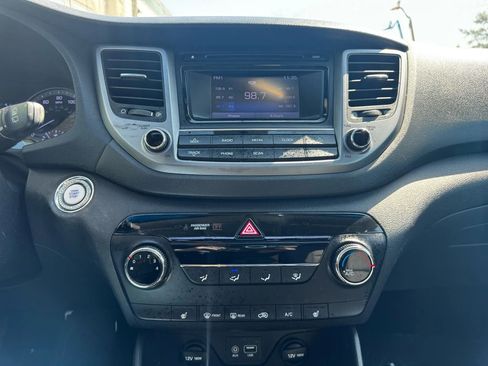 Used 2017 Hyundai Tucson Night image 17