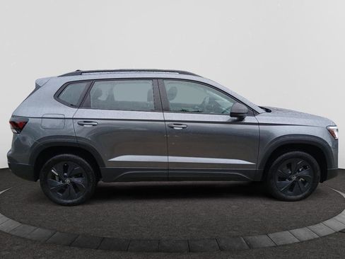 Used 2025 Volkswagen Taos S FWD image 5