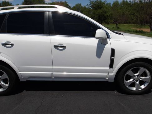 Used 2014 Chevrolet Captiva Sport LTZ FWD image 31
