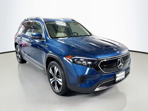 Used 2023 Mercedes-Benz EQB 300 4MATIC image 3