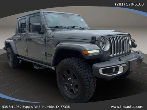 Used 2022 Jeep Gladiator Overland w/ Popular Equipment Package AWD/4WD image 1