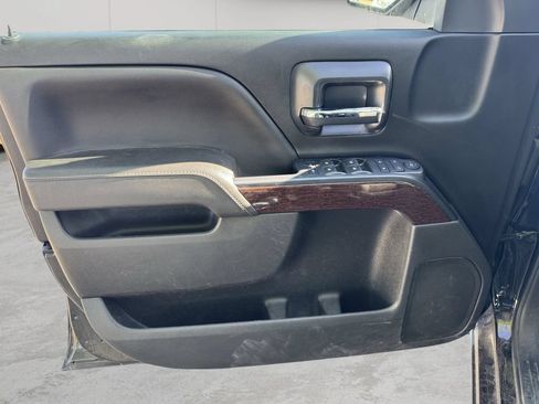 Used 2018 GMC Sierra 1500 SLE w/ Suspension Package, Off-Road AWD/4WD image 18