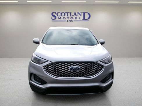 Used 2024 Ford Edge SEL image 3