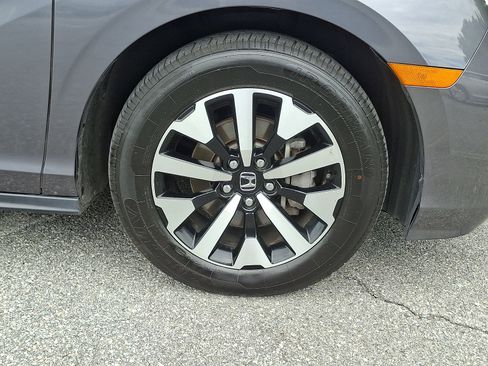 Used 2025 Honda Odyssey EX-L image 8