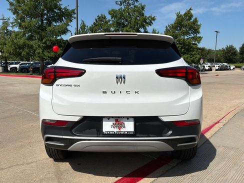 Used 2025 Buick Encore GX Preferred FWD image 7