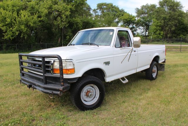 Used 1996 Ford F250 4x4 Regular Cab image 1