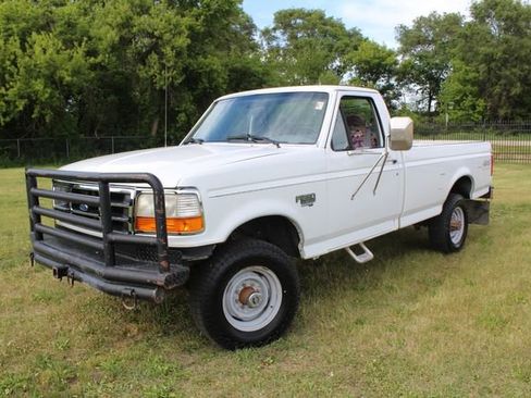 Used 1996 Ford F250 4x4 Regular Cab image 1