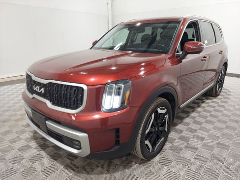 Used 2023 Kia Telluride EX AWD/4WD image 1