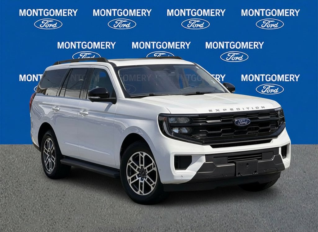 Used 2025 Ford Expedition Active AWD/4WD image 1