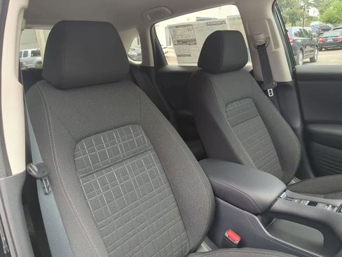 New 2026 Honda HR-V LX image 7