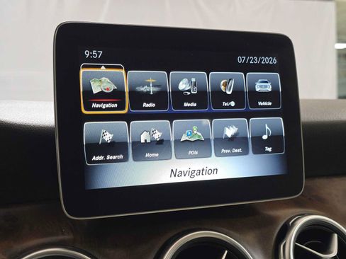 Used 2019 Mercedes-Benz GLA 250 4MATIC image 30