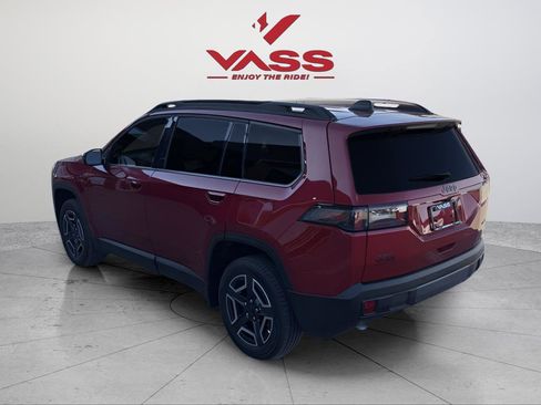 New 2026 Jeep Cherokee Laredo image 3