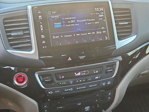 Used 2017 Honda Pilot Elite image 16