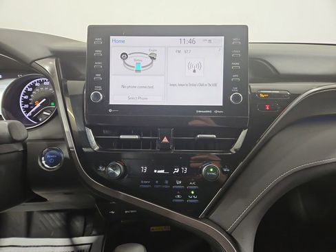 Used 2024 Toyota Camry XSE w/ Cold Weather Package image 18