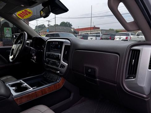 Used 2018 GMC Sierra 1500 SLT AWD/4WD image 29