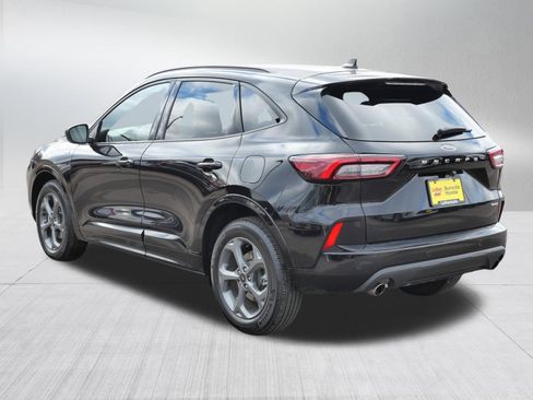 Used 2023 Ford Escape ST-Line w/ Tech Pack #1 image 5