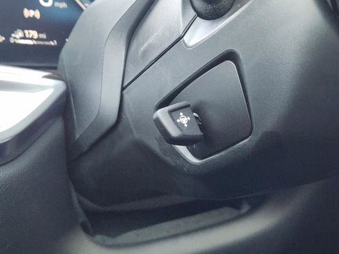 Used 2024 BMW X5 xDrive50e image 18