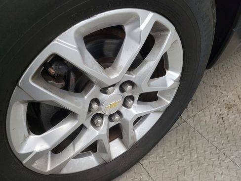 Used 2019 Chevrolet Traverse LT image 31