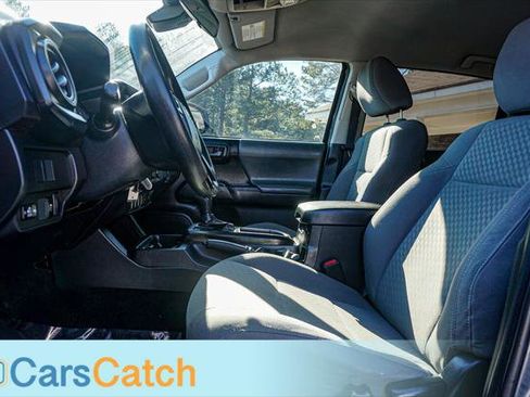 Used 2020 Toyota Tacoma SR w/ SR Convenience Package image 19