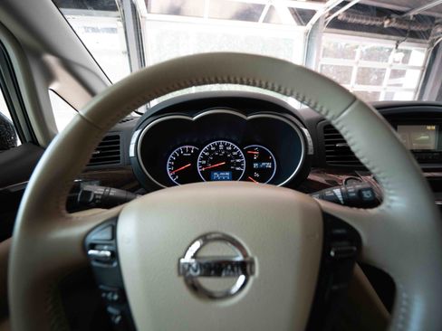 Used 2012 Nissan Quest SL image 15