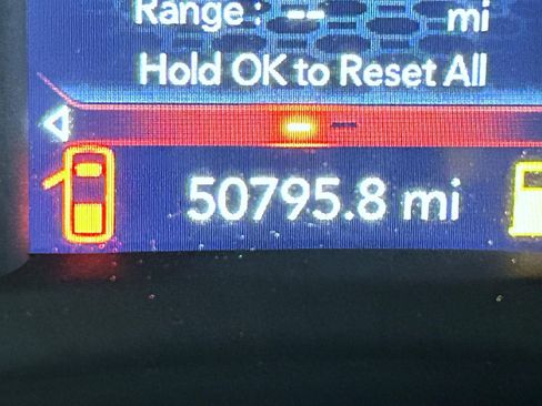 Used 2023 RAM 2500 Big Horn w/ Level 1 Equipment Group image 11