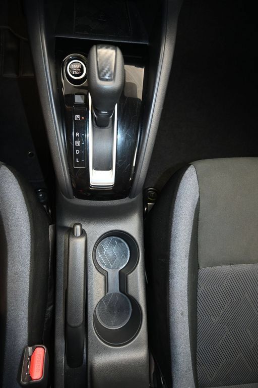 Used 2025 Nissan Versa SV FWD image 18