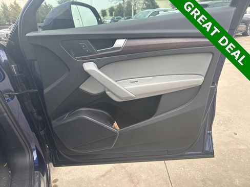Used 2021 Audi Q5 2.0T Premium w/ Convenience Package image 10