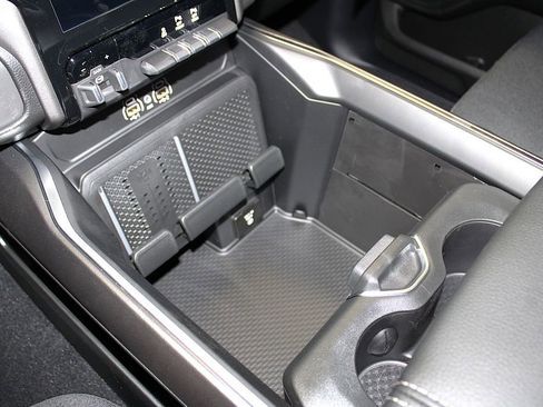 New 2026 RAM 1500 4x4 Crew Cab image 20