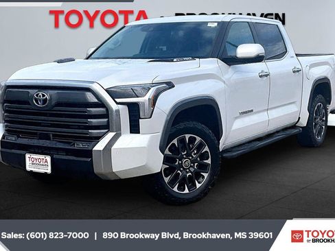 Used 2024 Toyota Tundra Limited w/ Power Package AWD/4WD image 10