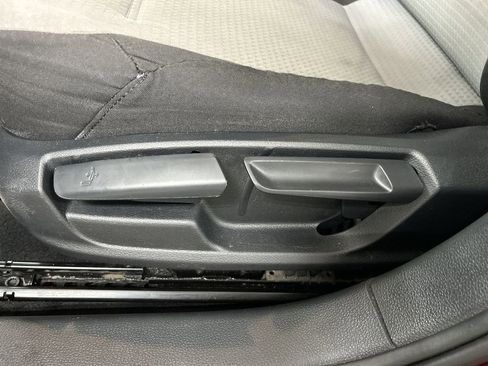 Used 2017 Volkswagen Jetta S image 10