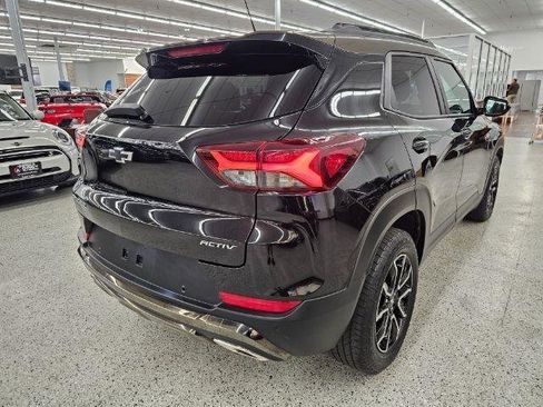 Used 2021 Chevrolet TrailBlazer ACTIV w/ Convenience Package FWD image 4