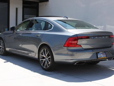 Used 2018 Volvo S90 T6 Momentum w/ Convenience Package AWD/4WD image 9